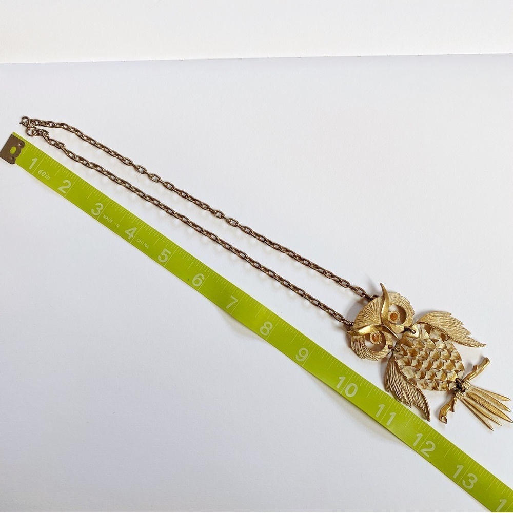 Vintage 1970s Gold Tone Owl Necklace - Picture 4 of 4